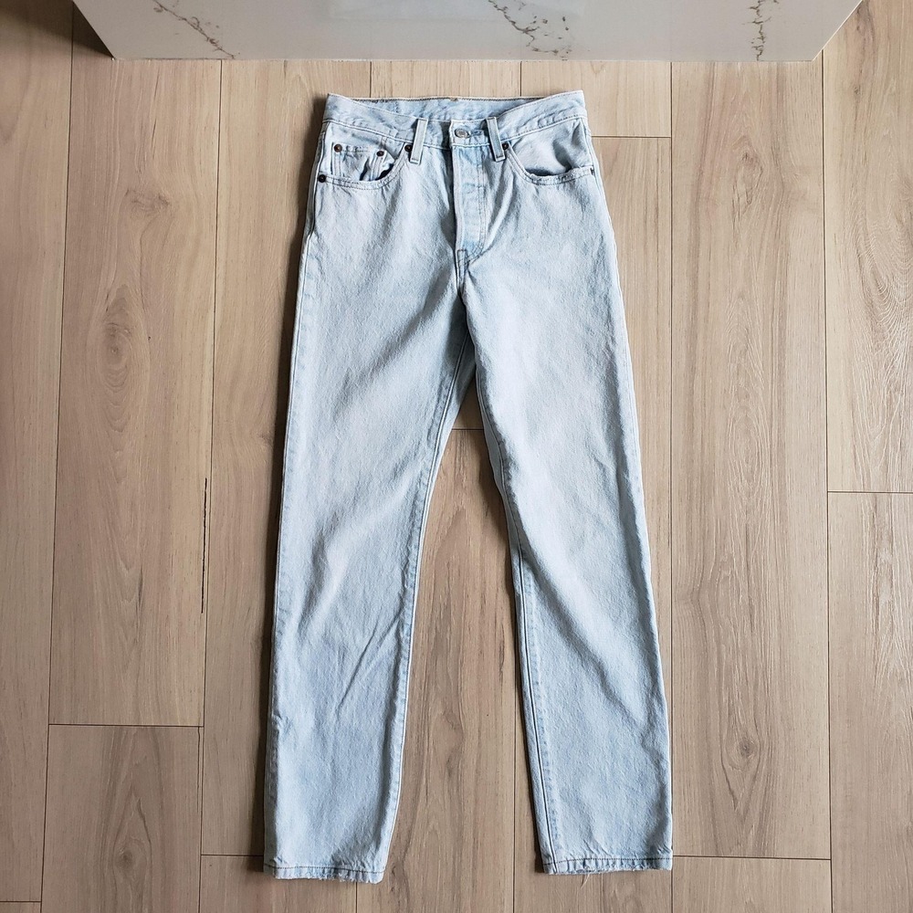 Levi's 501 Jeans Womens 24x30 Blue Light Wash Straight Leg Denim Classic Casual - Picture 2 of 9